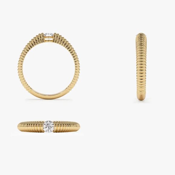 Vivian's Graceful Diamond Ring - Picture 2 of 2